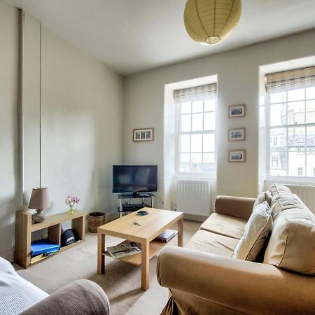 Guestready - Charming Home In Old Town 에든버러 외부 사진