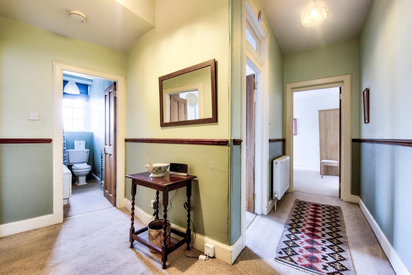 Guestready - Charming Home In Old Town 에든버러 외부 사진