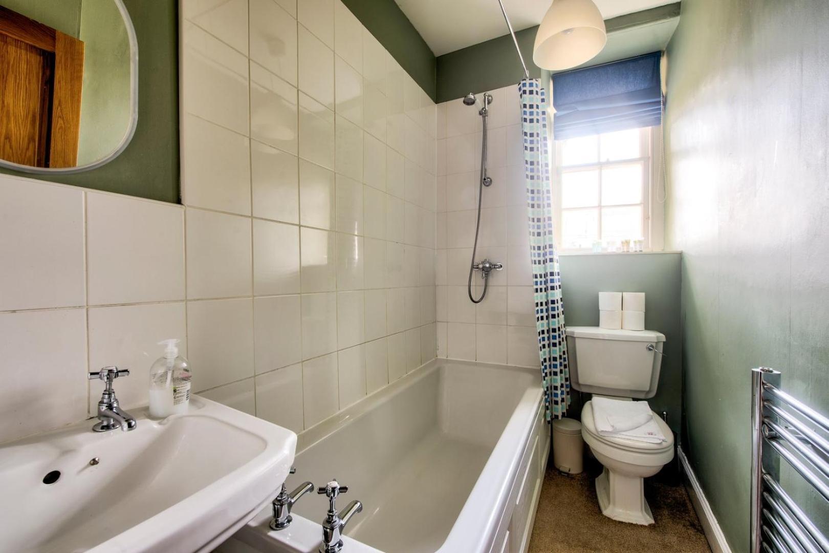 Guestready - Charming Home In Old Town 에든버러 외부 사진